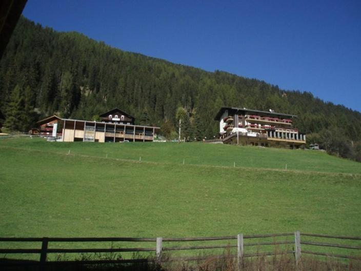 Готель Laerchenhof Санкт-Якоб-ін-Деферегген Екстер'єр фото